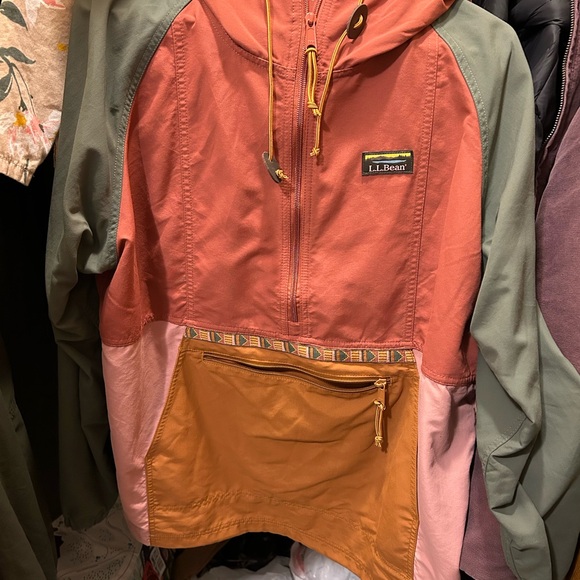 L.L. Bean Wind Jacket - Picture 2 of 3